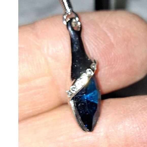 Elegant Women's Dangle Drop Earrings Sapphire Glass Rhinestone Cocktail Party - Picture 6 of 7